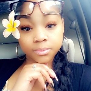 Meet your Posher, Annie